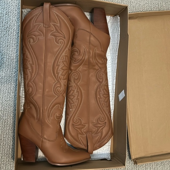 Steve Madden cowgirl boots - Picture 1 of 4